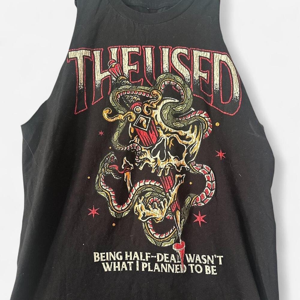 The used black and red